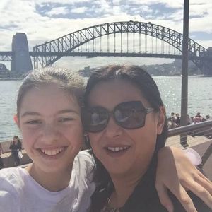 Meet your Posher, Lida